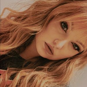 Meet your Posher, Katelyn